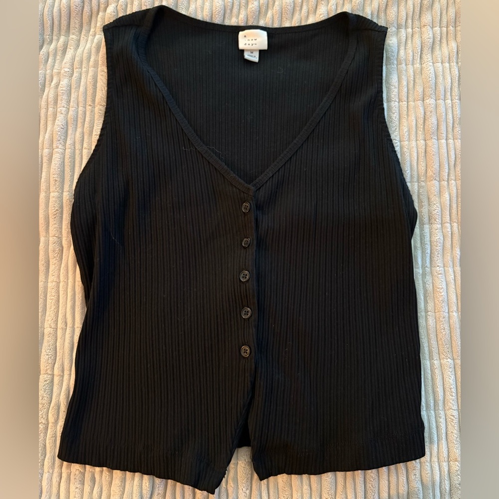 a new day Black Ribbed Button-Front Tank Top